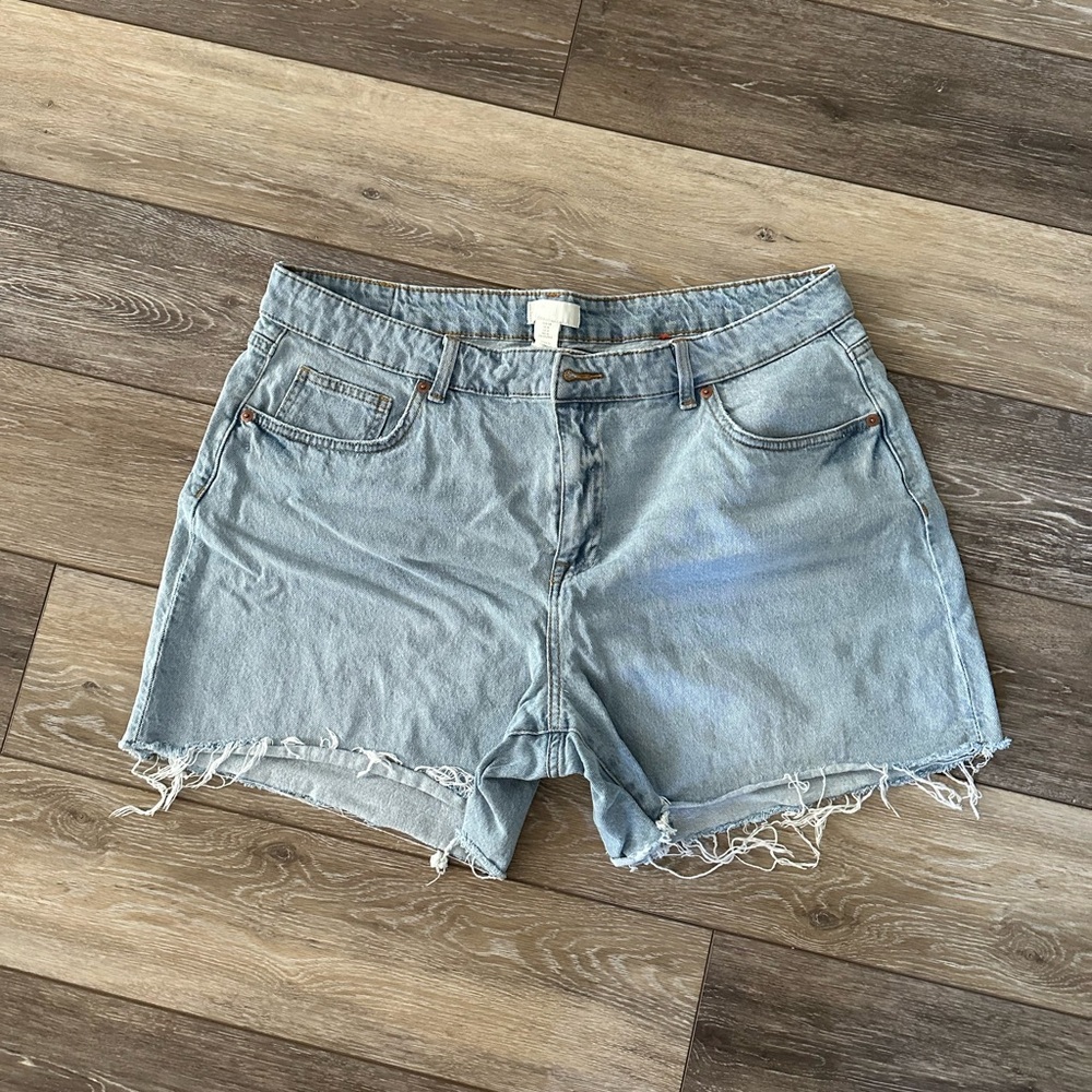 light wash denim shorts
